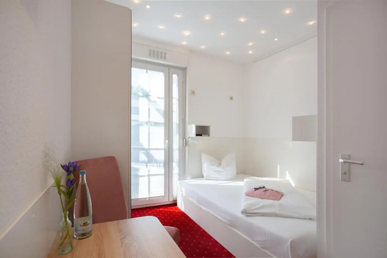 Relax Hotel & Spa Stuttgart 3*,