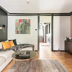 apartment-eichkamp-mit-gartennutzung-am-grunewald-nahe-messe.find-berlin-hotels.com/